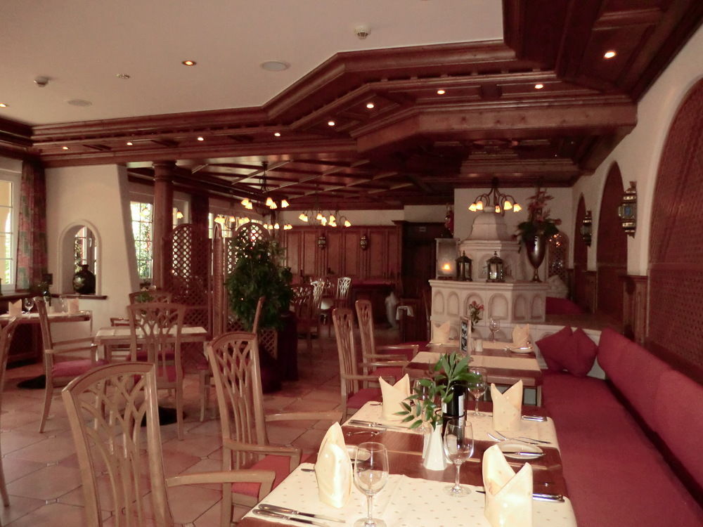 Hotel Spanischer Hof Groeditz Ngoại thất bức ảnh