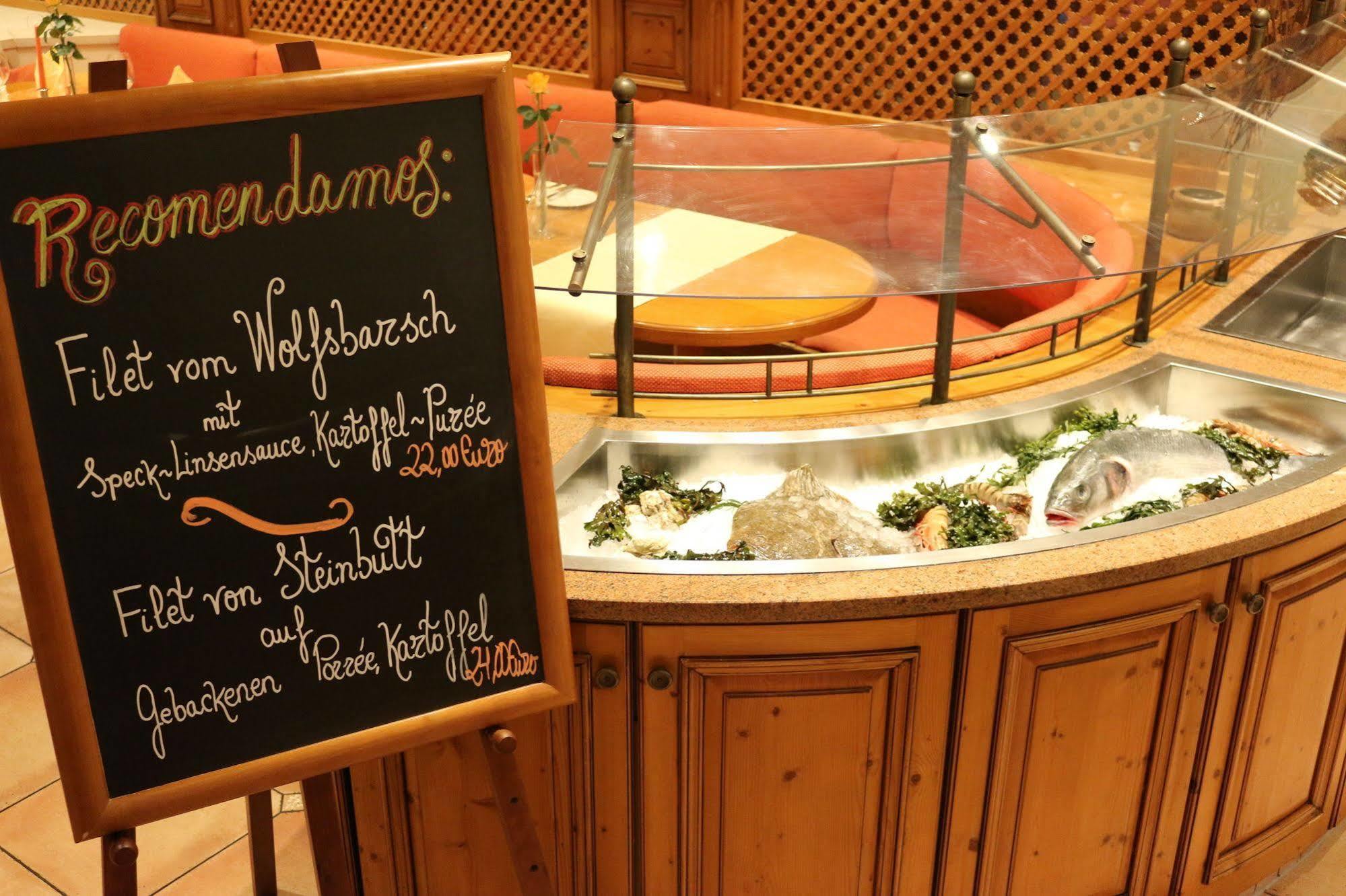 Hotel Spanischer Hof Groeditz Ngoại thất bức ảnh