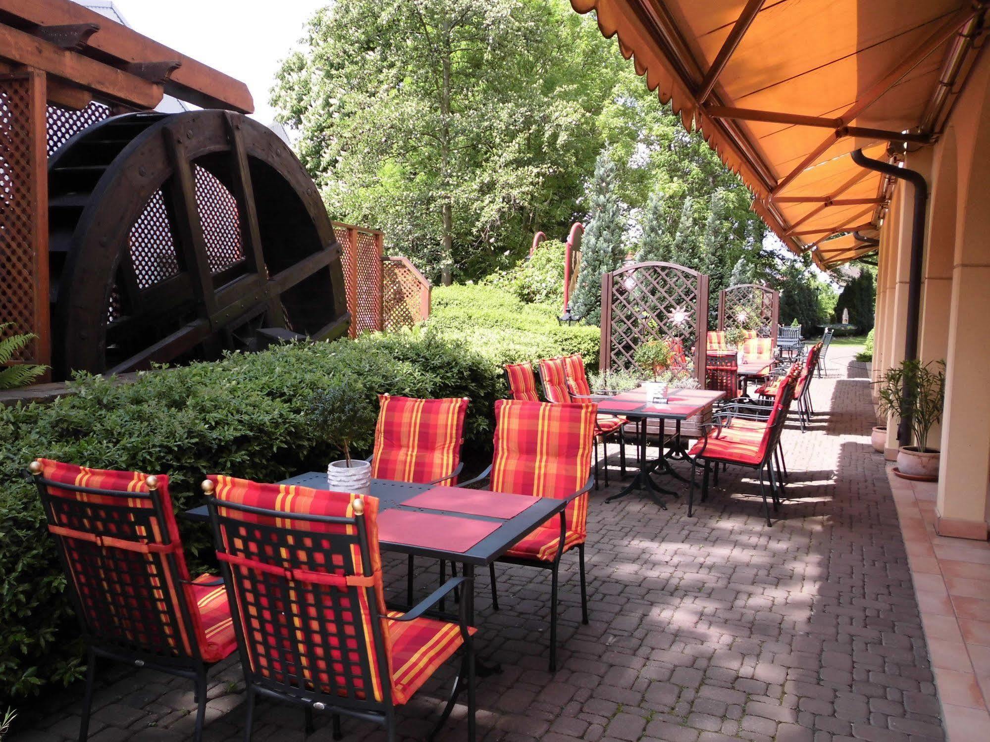 Hotel Spanischer Hof Groeditz Ngoại thất bức ảnh