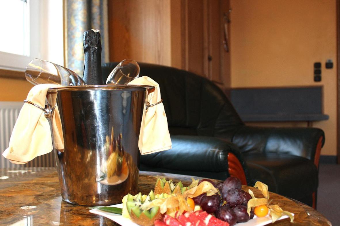 Hotel Spanischer Hof Groeditz Ngoại thất bức ảnh