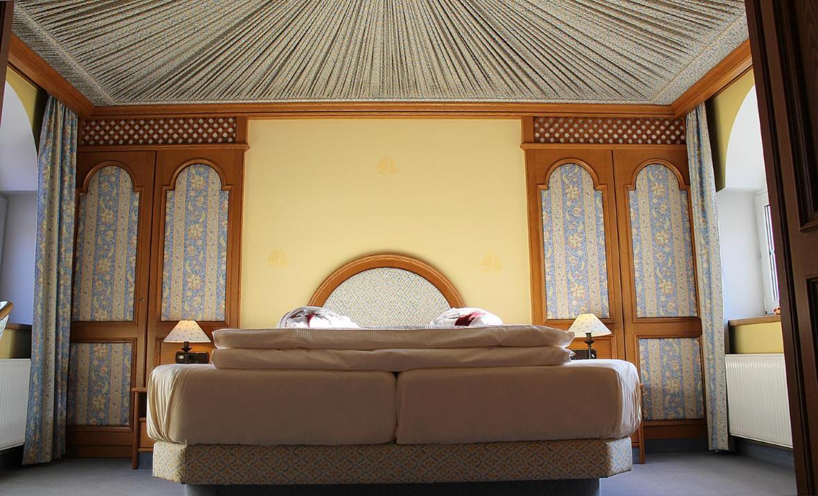 Hotel Spanischer Hof Groeditz Ngoại thất bức ảnh