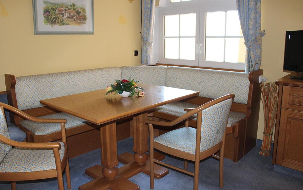 Hotel Spanischer Hof Groeditz Ngoại thất bức ảnh