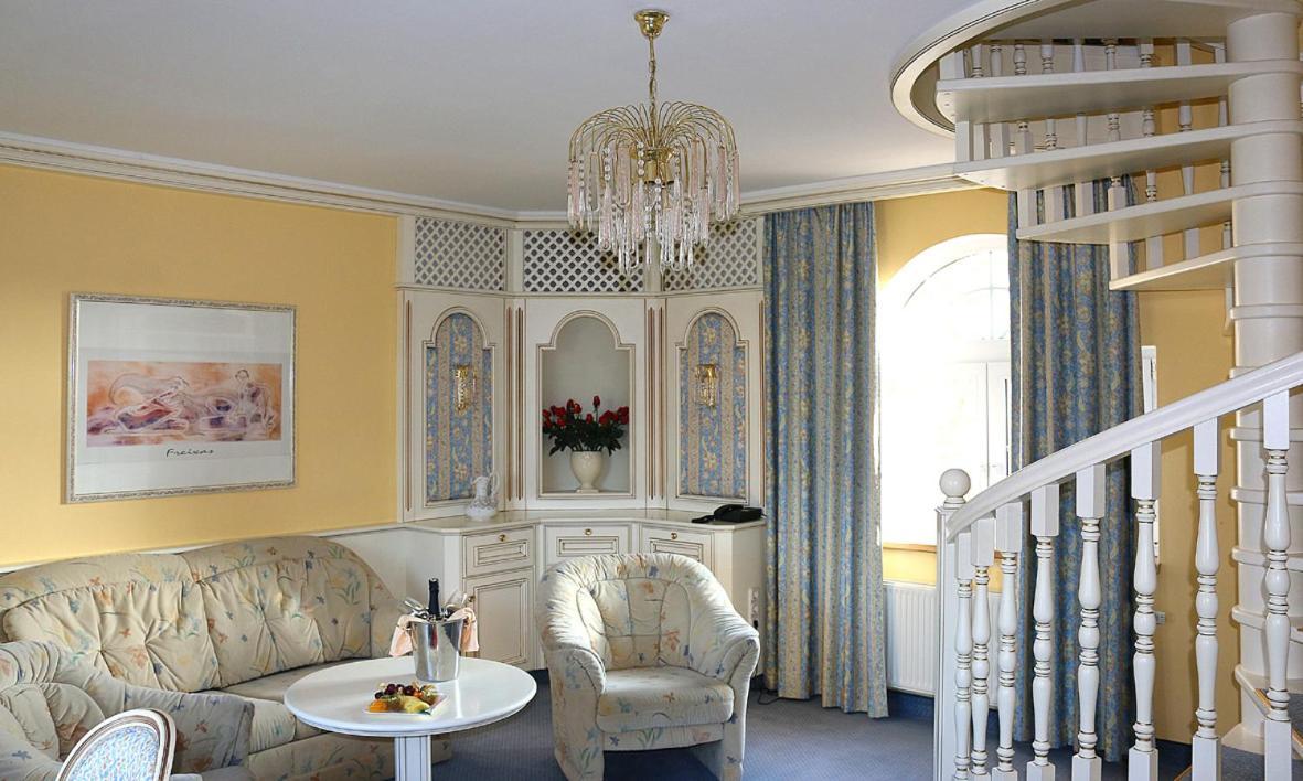 Hotel Spanischer Hof Groeditz Ngoại thất bức ảnh