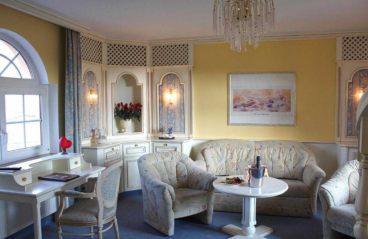 Hotel Spanischer Hof Groeditz Ngoại thất bức ảnh